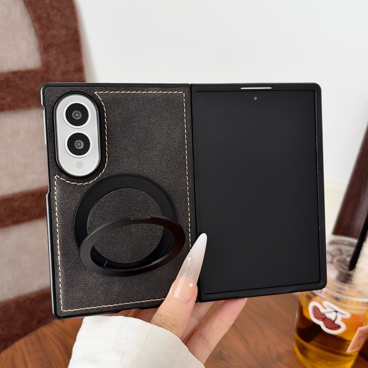 Luxury Sheepskin Leather Phone - Magnetic Charging Stand 评论和价格